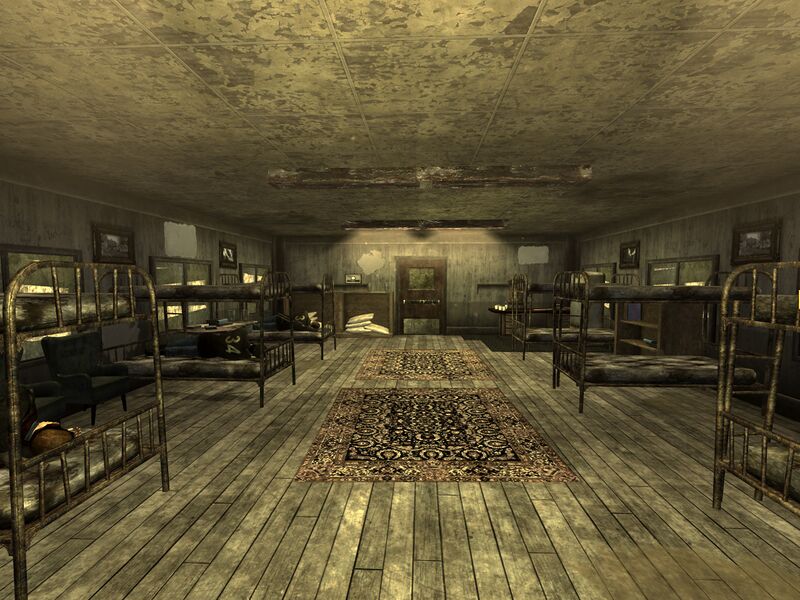 Datei:Nellis womens barracks int2.jpg